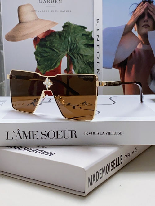 ルイヴィトンサングラス正面デザイン